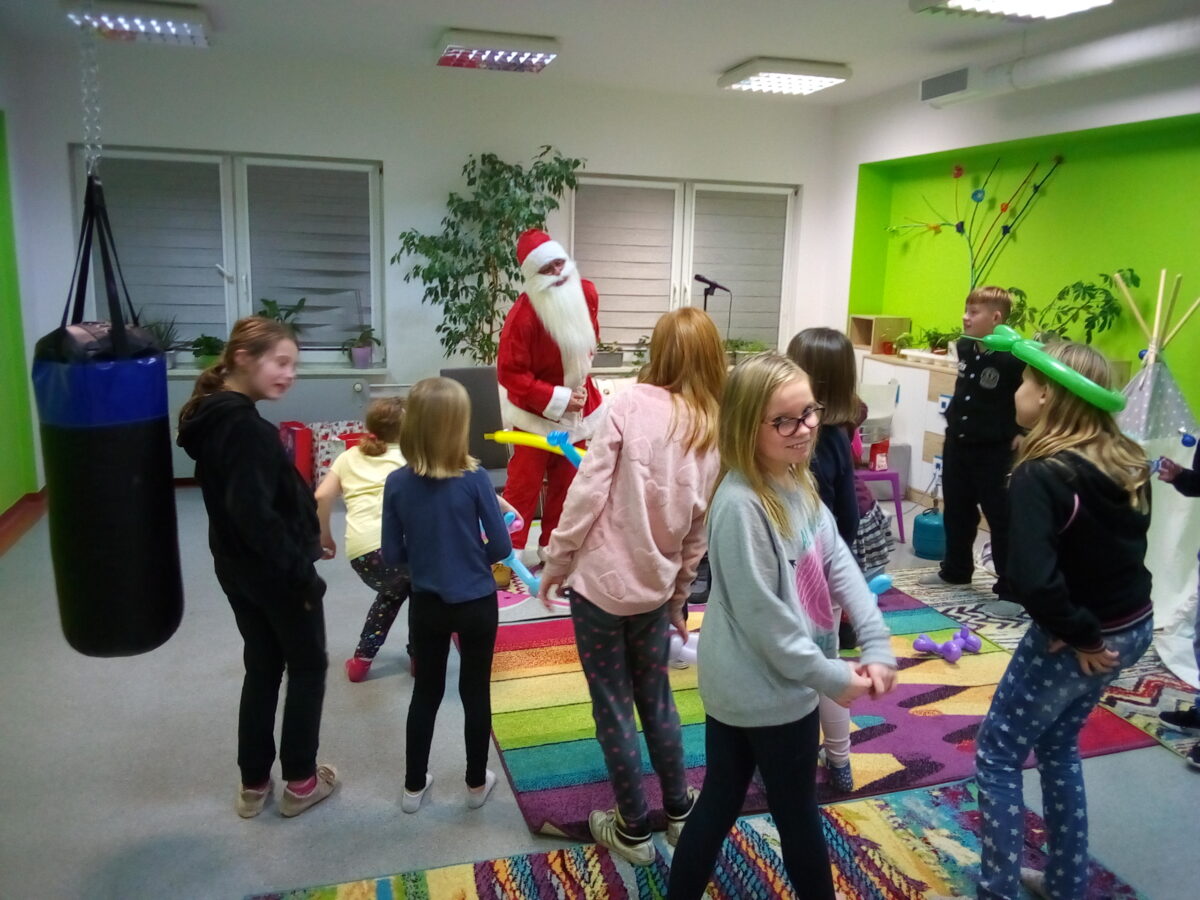 Imprezy Mikołajowe dla dzieci „Choinki”